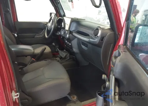 2013 Jeep Wrangler Unlimited Sport из США, поврежденный, VIN 1C4BJWDG4DL572712